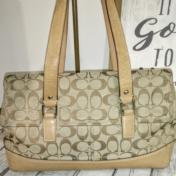 💛 Coach Hamptons Khaki Tan Signature Canvas Turnlock Shoulder Bag Shopper Tote - Picture 5 of 10
